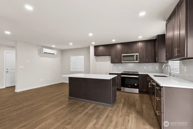 $1,174,995 | 3813 194th Place Southeast, Bothell, WA 98012