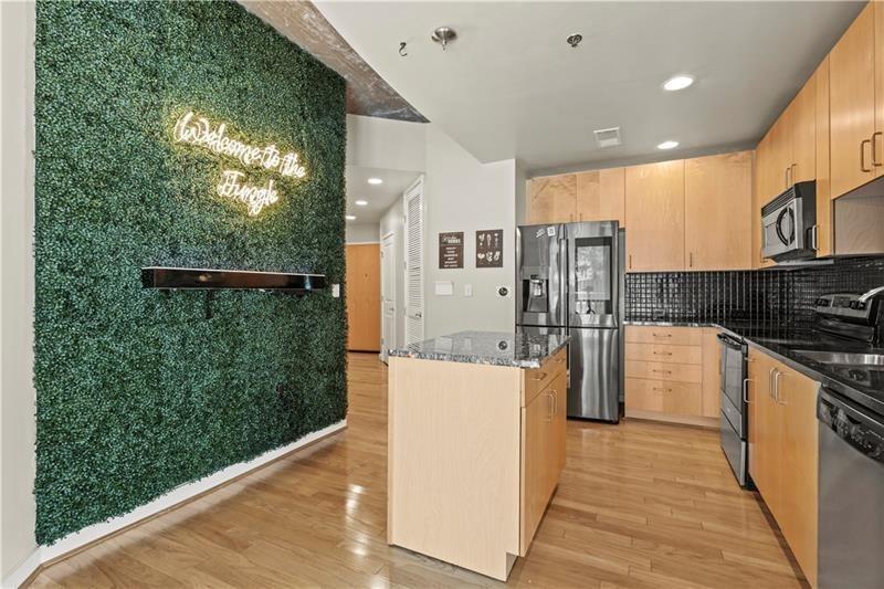 250 Pharr Road Northeast, Unit 208 Atlanta, GA 30305 - Photo 4 of 40