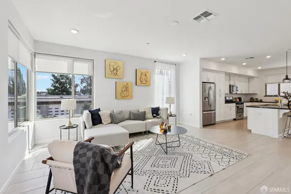 $980,000 | 25422 Parklane Drive, Hayward, CA 94544