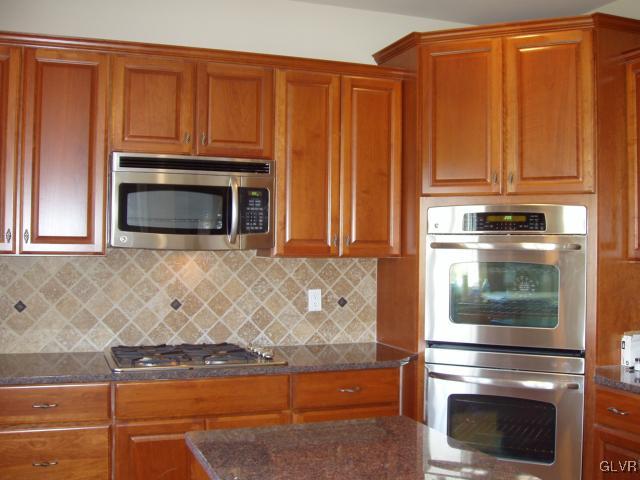 1445 Fox Run Road Easton, PA 18040 - Photo 12 of 22 Gallery Image 12