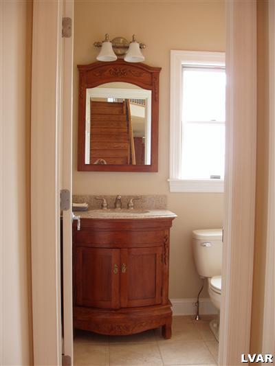 1445 Fox Run Road Easton, PA 18040 - Photo 15 of 22 Gallery Image 15