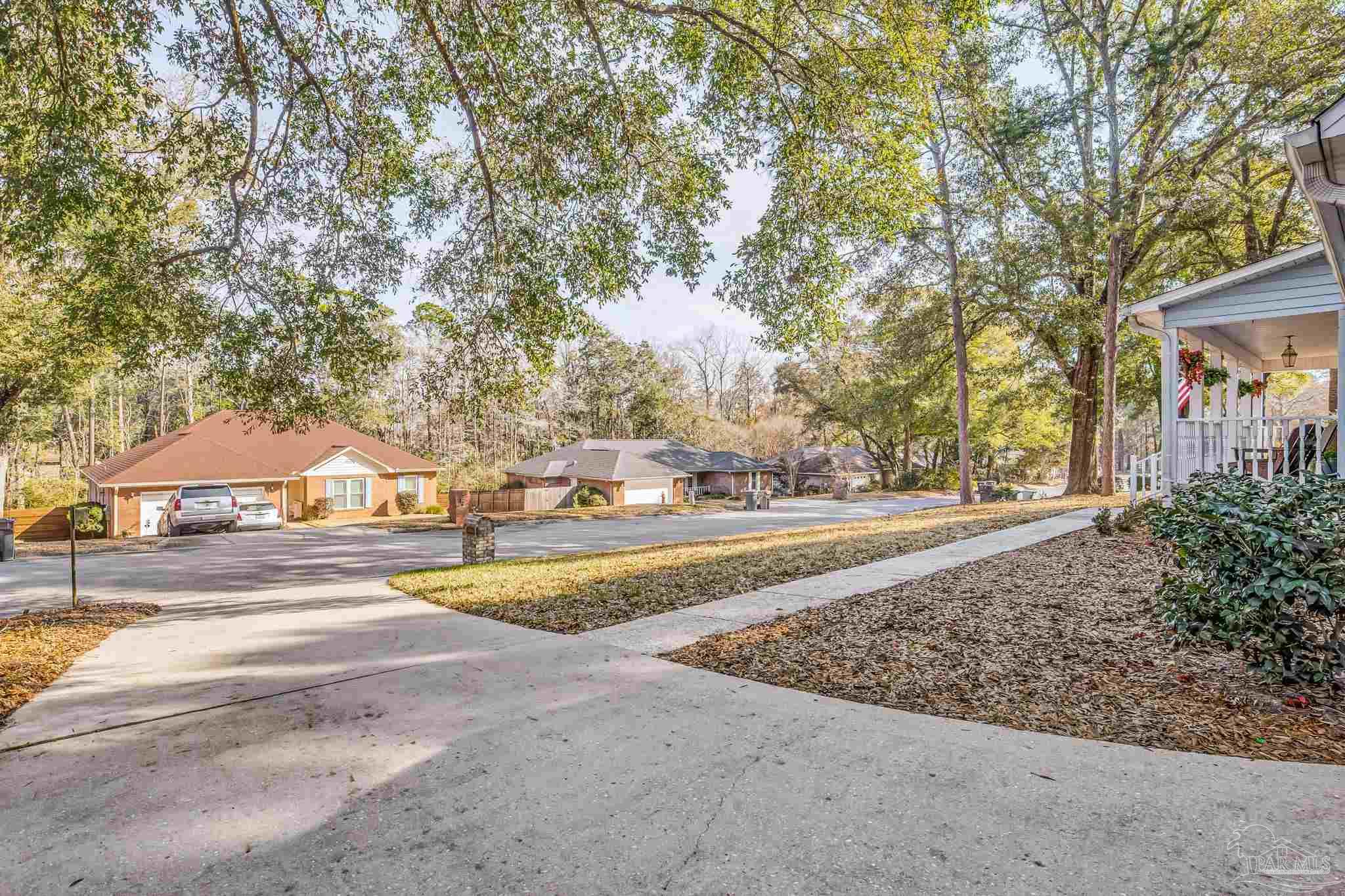 10046 Huntsman Path Pensacola, FL 32514 - Photo 14 of 67