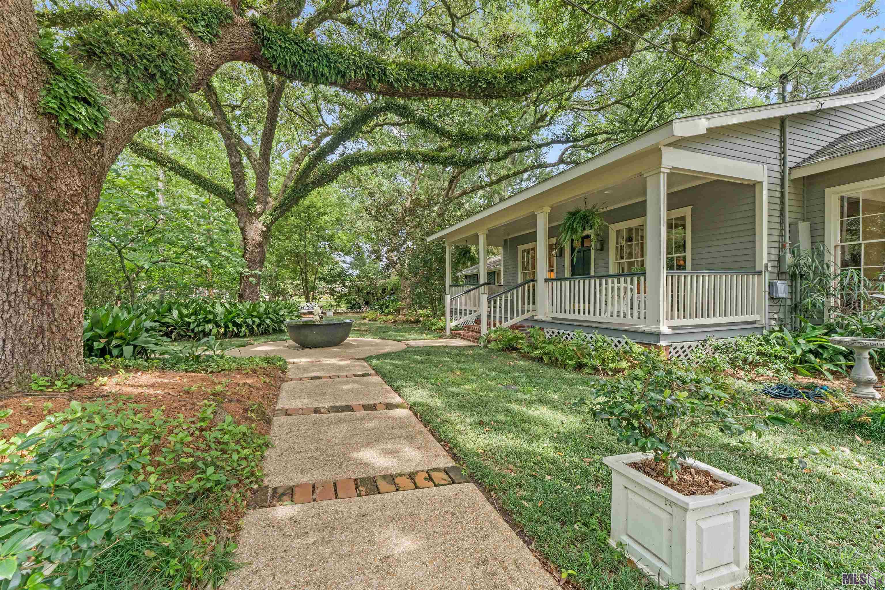3914 Broussard Street Baton Rouge, LA 70808 - Photo 2 of 29