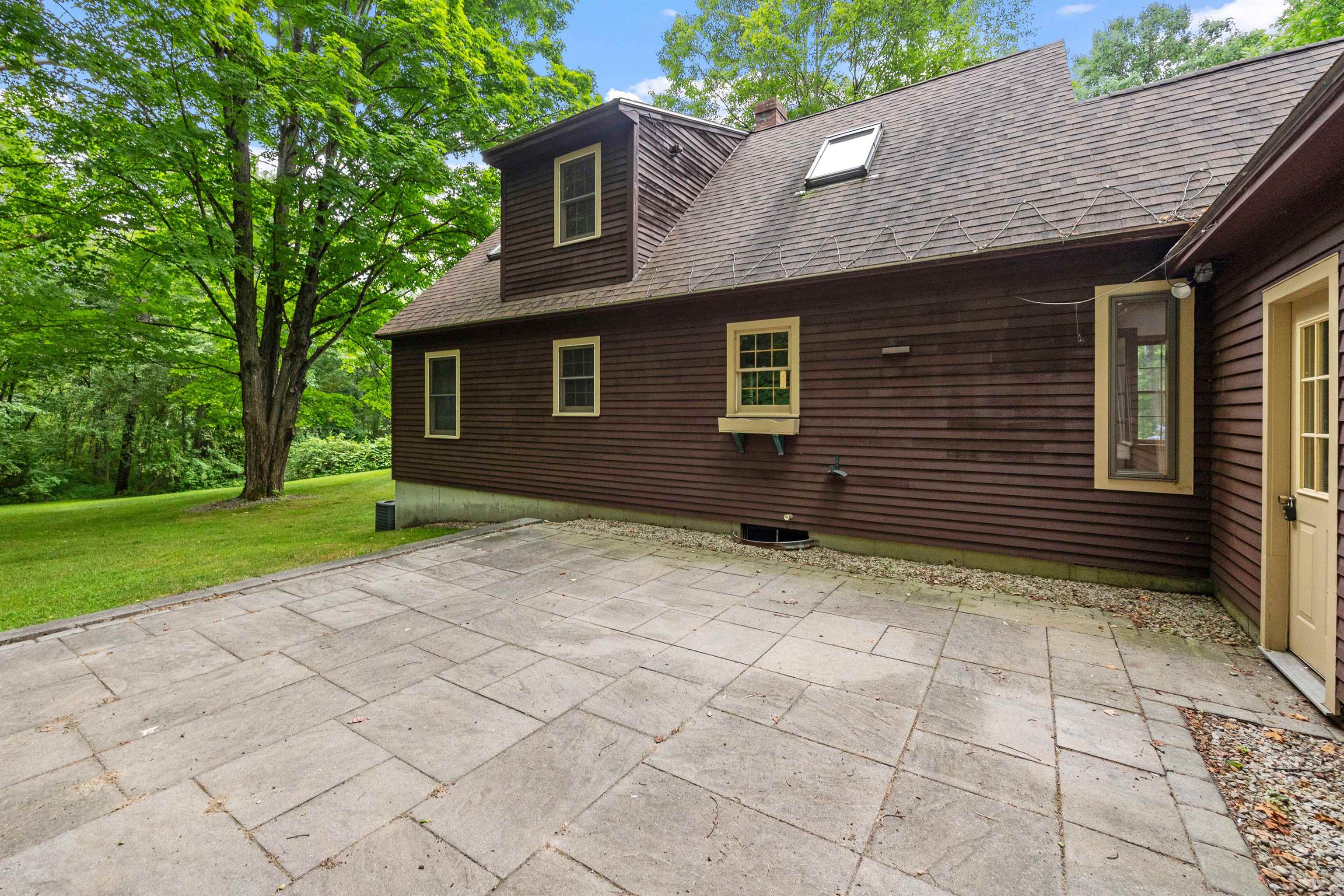 108 Christian Hill Road Amherst, NH 03031 - Photo 24 of 40