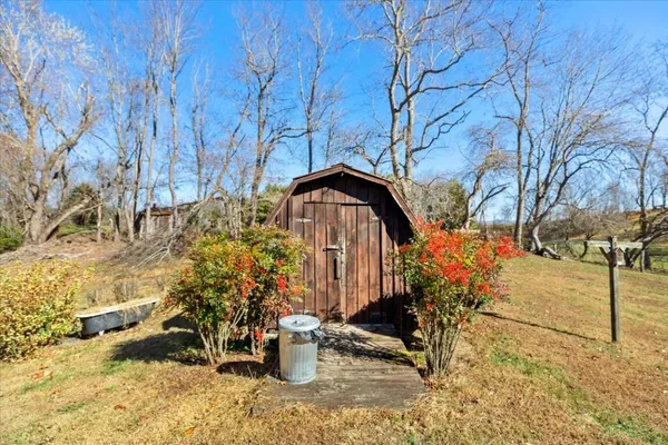 $310,000 | 290 Crickett Lane, Pearisburg, VA 24134