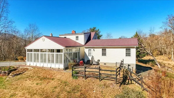 $310,000 | 290 Crickett Lane, Pearisburg, VA 24134