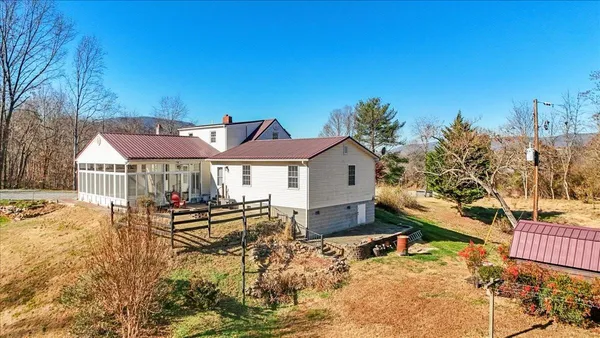 $310,000 | 290 Crickett Lane, Pearisburg, VA 24134