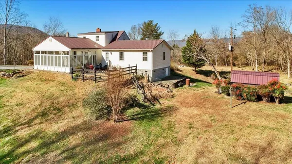 $310,000 | 290 Crickett Lane, Pearisburg, VA 24134