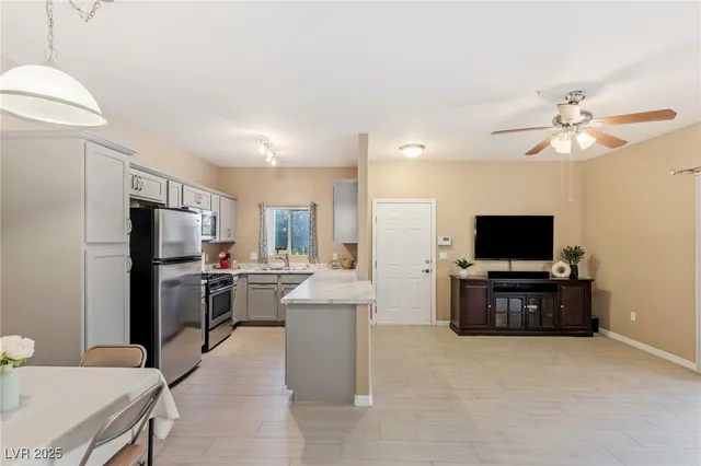 $275,000 | 2291 West Horizon Ridge Parkway, Unit 13175, Henderson, NV 89052