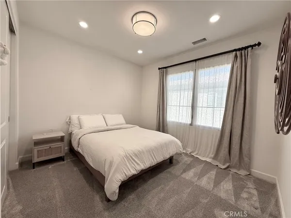 $1,750 | 75 Granite Knoll, Irvine, CA 92602