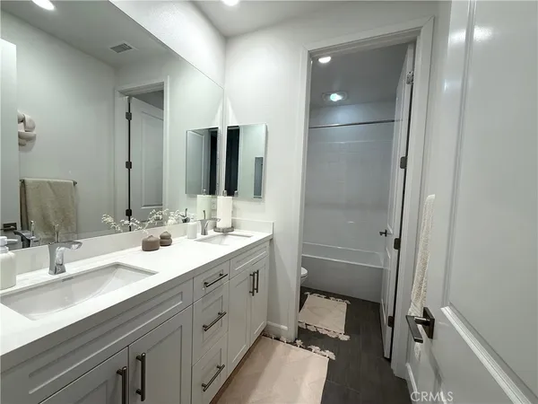 $1,750 | 75 Granite Knoll, Irvine, CA 92602
