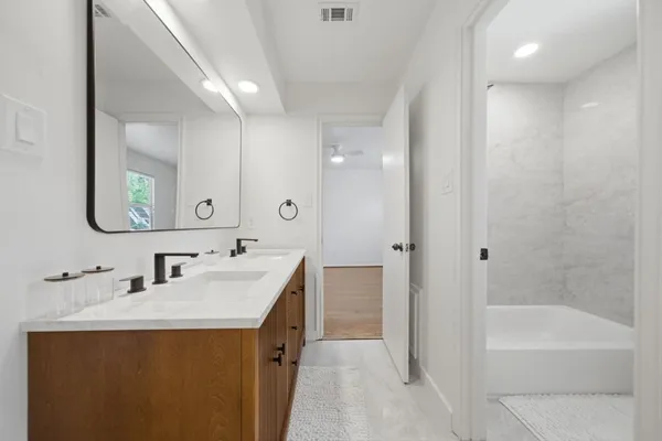 $3,595 | 5610 Court Of Lions Street, Houston, TX 77069