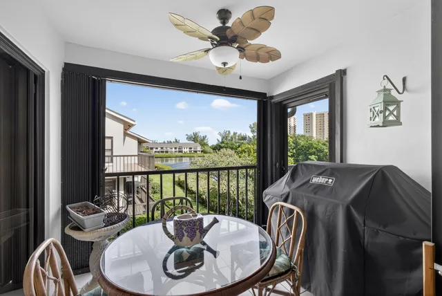 $695,000 | 2102 Fairway Drive South, Jupiter, FL 33477