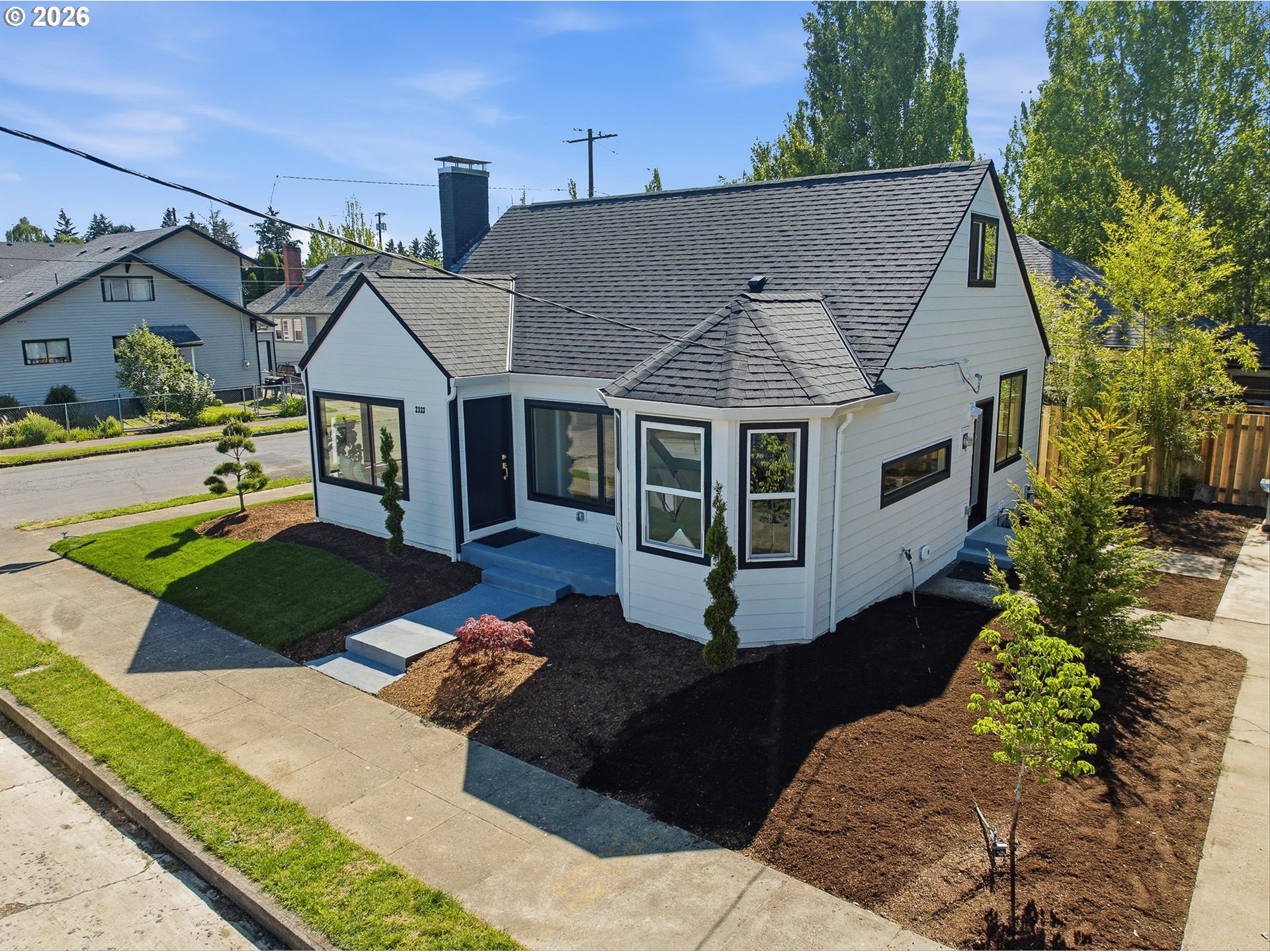 2333 Southeast 40th Avenue Portland, OR 97214 - Photo 8 of 44
