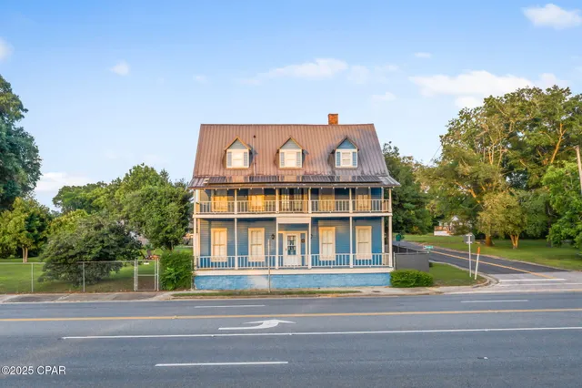 $595,000 | 1748 Georgia Street, Alford, FL 32420