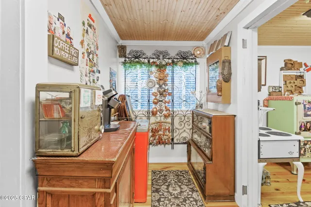 $595,000 | 1748 Georgia Street, Alford, FL 32420