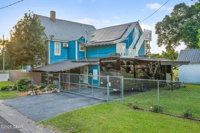 $595,000 | 1748 Georgia Street, Alford, FL 32420