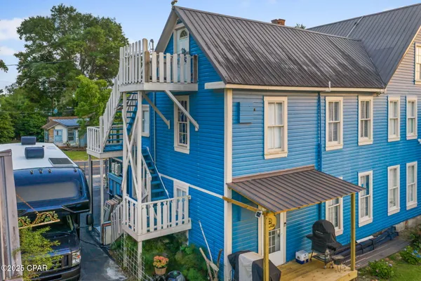 $595,000 | 1748 Georgia Street, Alford, FL 32420