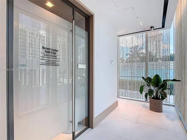 $789,000 | 700 Northeast 26th Terrace, Unit 2404, Miami, FL 33137