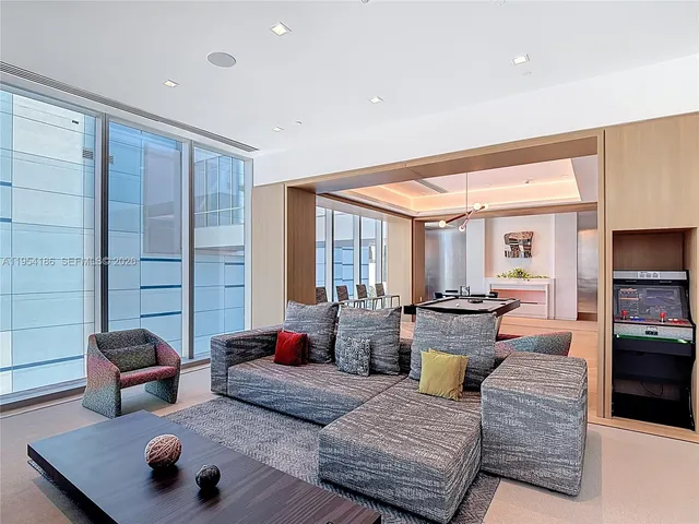 $789,000 | 700 Northeast 26th Terrace, Unit 2404, Miami, FL 33137