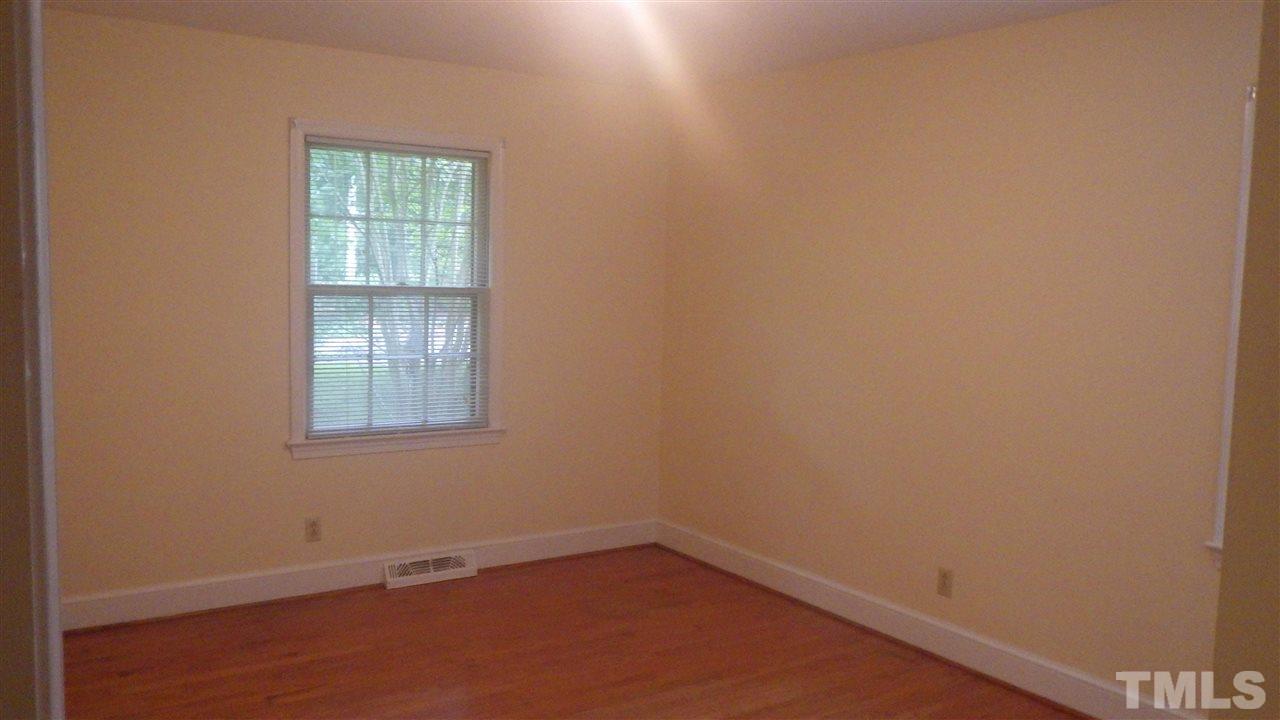 1307 Hampton Valley Road Cary, NC 27511 - Photo 10 of 14 Gallery Image 10