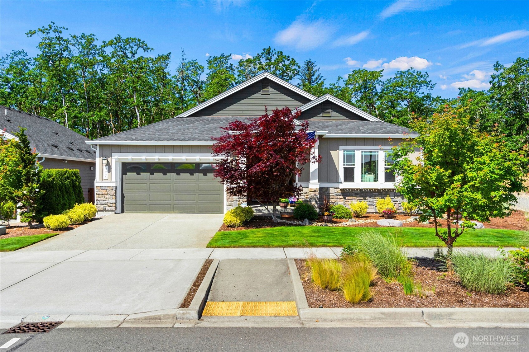 3335 Arrowroot Street Southeast Lacey, WA 98513 - Photo 4 of 38
