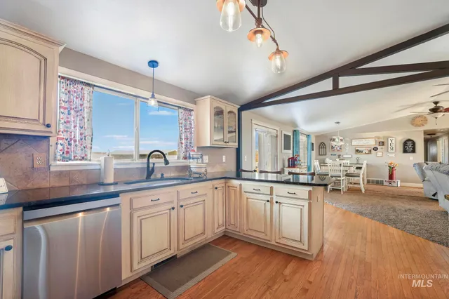 $575,000 | 2342 Garey Lane, Filer, ID 83328