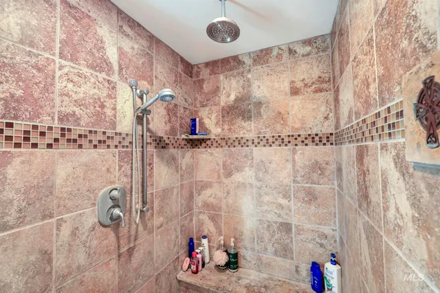 $575,000 | 2342 Garey Lane, Filer, ID 83328