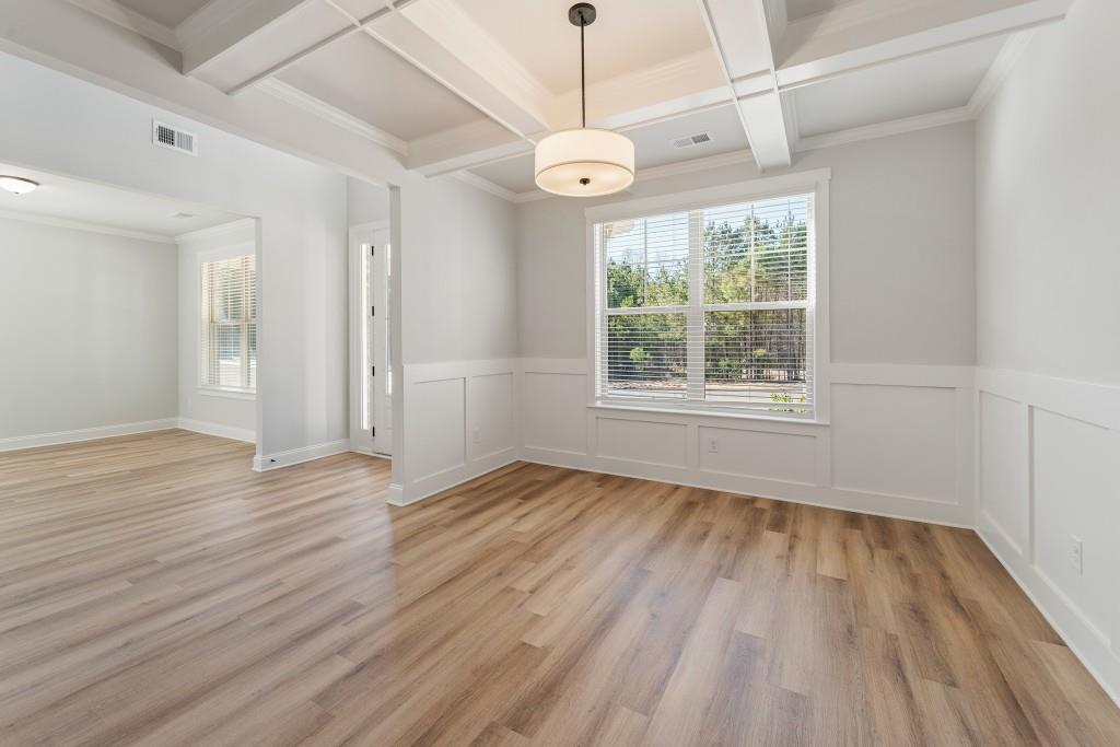 3261 Lions Ruby Lane Atlanta, GA 30349 - Photo 8 of 27