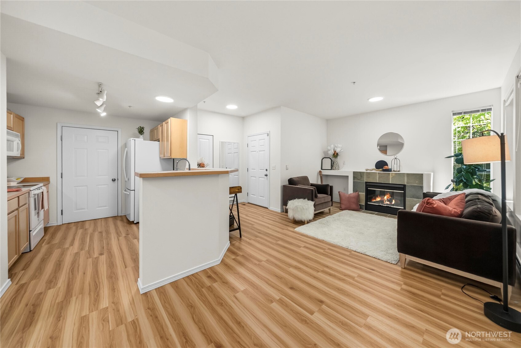 15325 Southeast 155th Place, Unit G1 Renton, WA 98058 - Photo 10 of 35