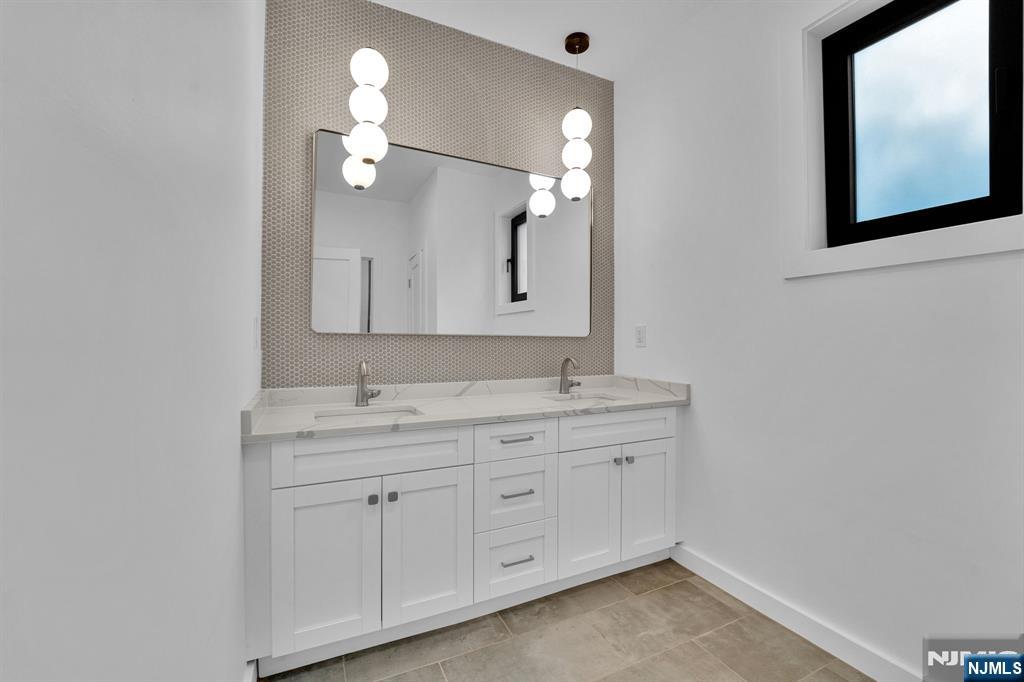 8 Fordham Road Livingston, NJ 07039 - Photo 23 of 48 Gallery Image 23
