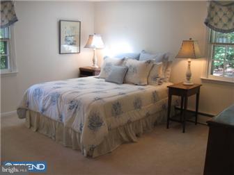 617 Weadley Road Wayne, PA 19087 - Photo 9 of 12 Guest Room