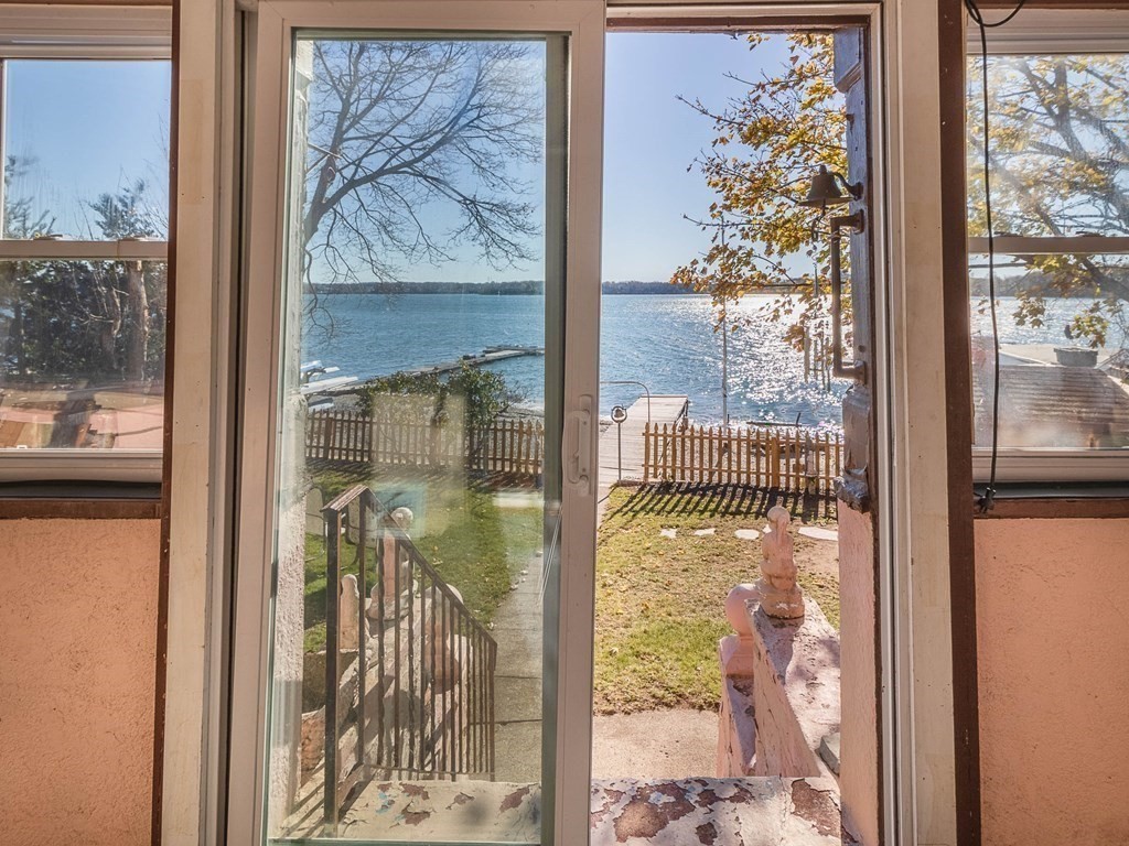 91 Edgewater Road Hull, MA 02045 - Photo 4 of 41