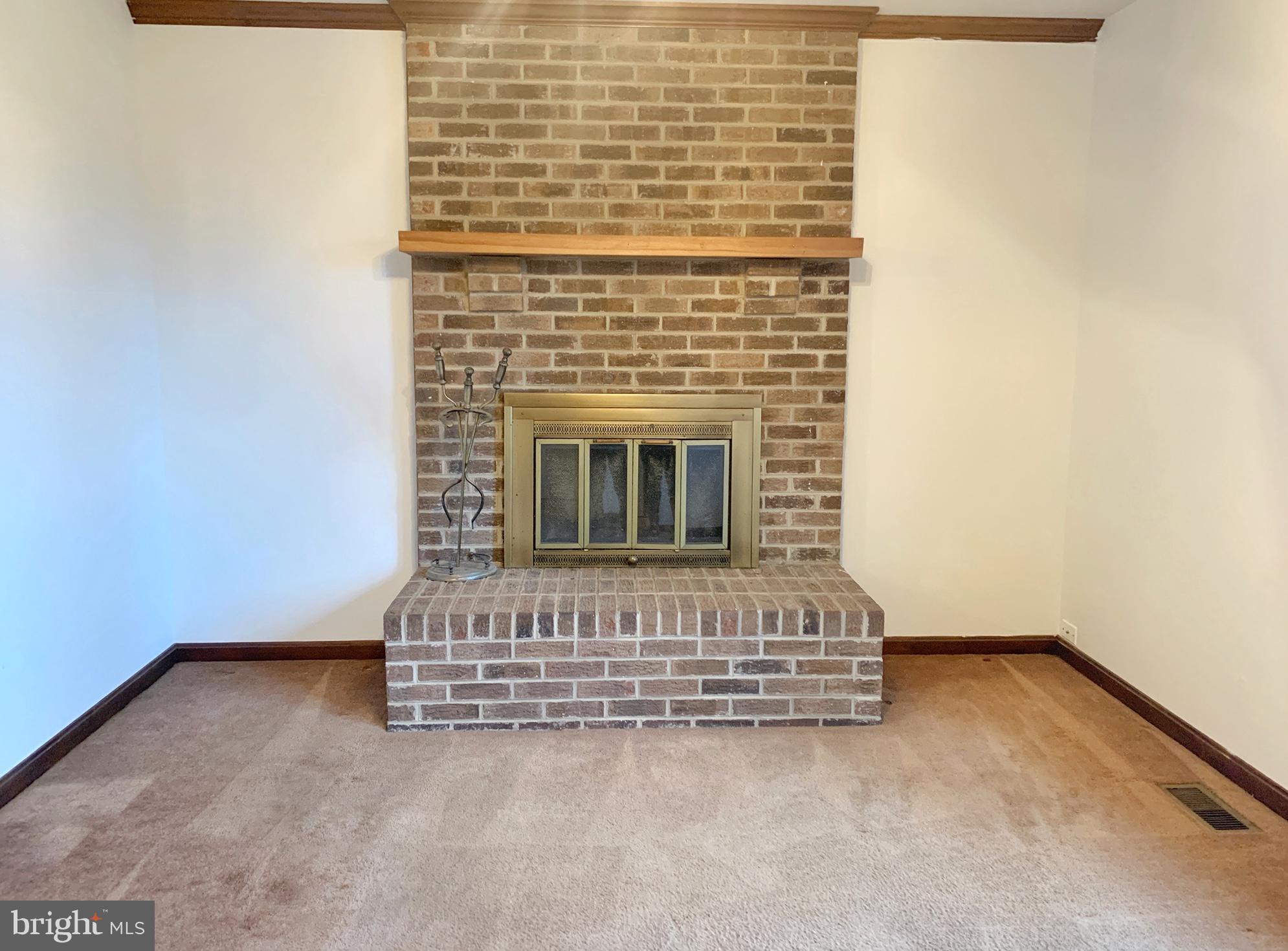 95 Castle Mountain Road Castleton, VA 22716 - Photo 7 of 12