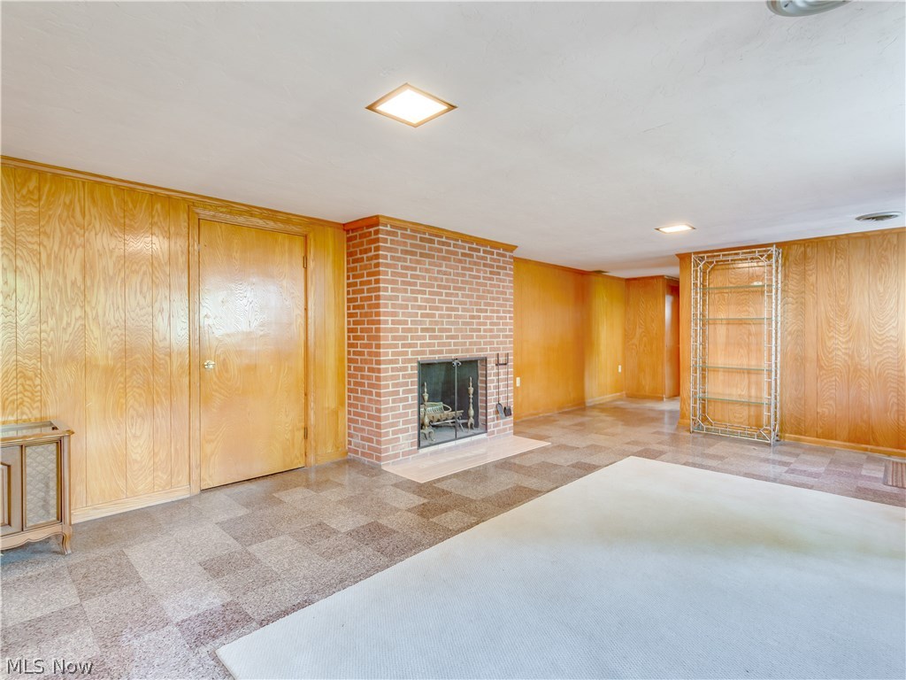 2006 Brookshire Road Akron, OH 44313 - Photo 30 of 35 Basement Family Room with FP and walk-out to patio!