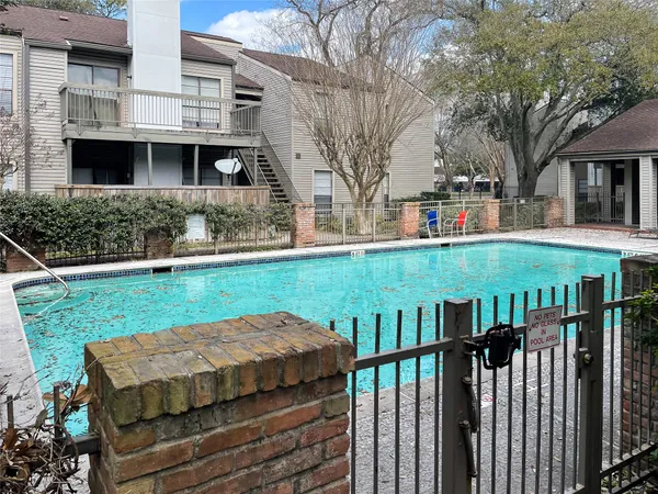 $90,000 | 9707 Richmond Avenue, Unit 28, Houston, TX 77063
