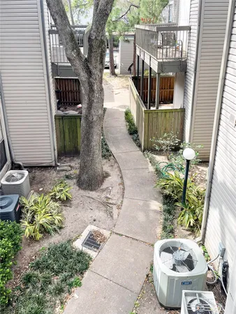 $90,000 | 9707 Richmond Avenue, Unit 28, Houston, TX 77063