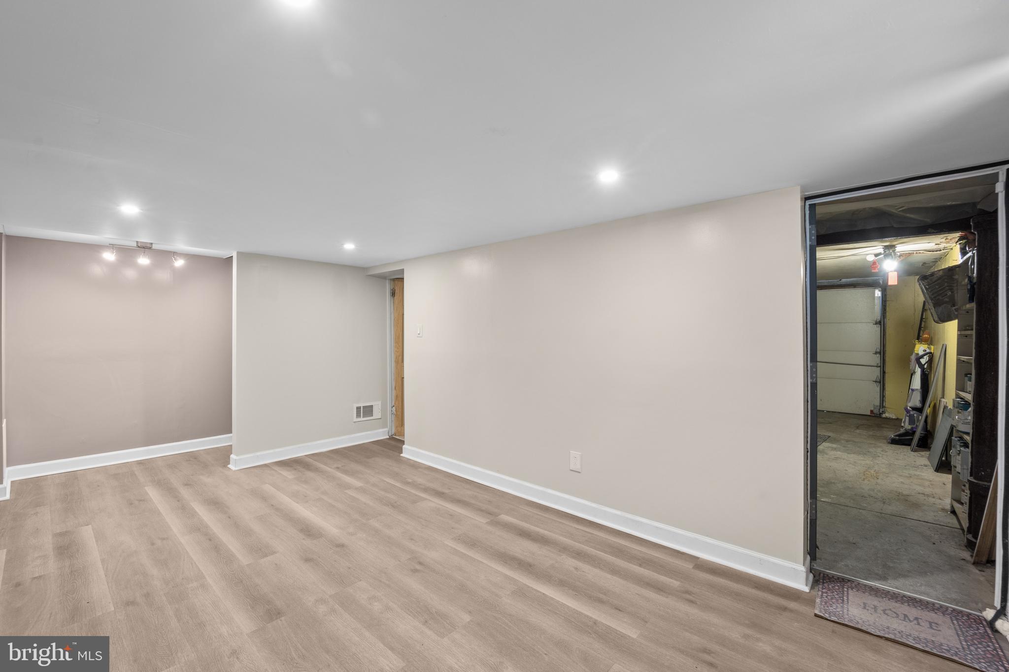 816 Laurel Road Yeadon, PA 19050 - Photo 28 of 35