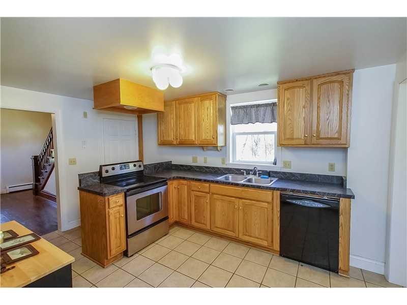 626 New Salem Road Uniontown, PA 15401 - Photo 8 of 19 Kitchen.