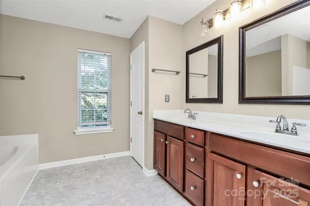 $599,900 | 6028 Zinnia Drive, Matthews, NC 28104