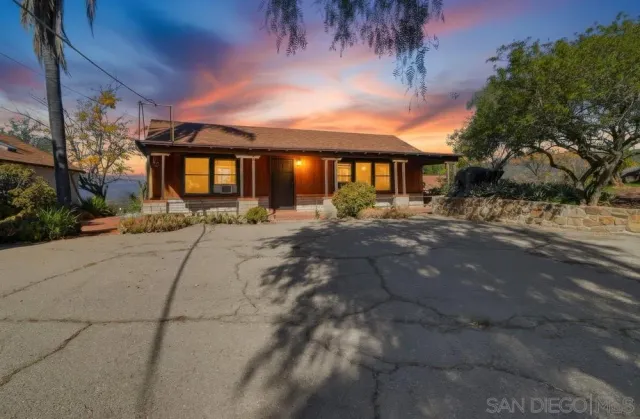 $995,000 | 602 Starbright Lane, Alpine, CA 91901