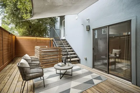 $368,500 | 2010 Blodgett Street, Unit G, Houston, TX 77004