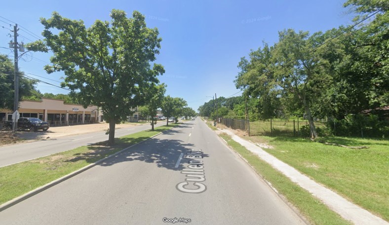 6910 Cullen Boulevard Houston, TX 77021 - Photo 3 of 17 a view of a street with a building in the background