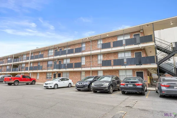 $120,000 | 3101 Highland Road, Unit 204, Baton Rouge, LA 70802