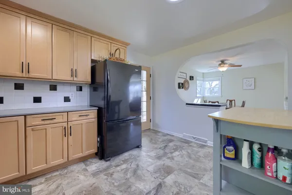$269,900 | 2401 Seneca Drive, York, PA 17408