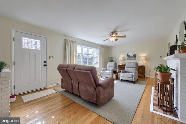 $269,900 | 2401 Seneca Drive, York, PA 17408