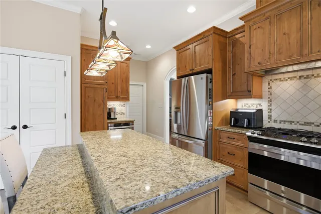 $675,000 | 510 Heron Cove Circle, Seneca, SC 29672