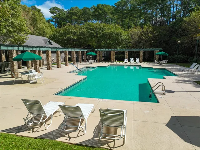 $675,000 | 510 Heron Cove Circle, Seneca, SC 29672