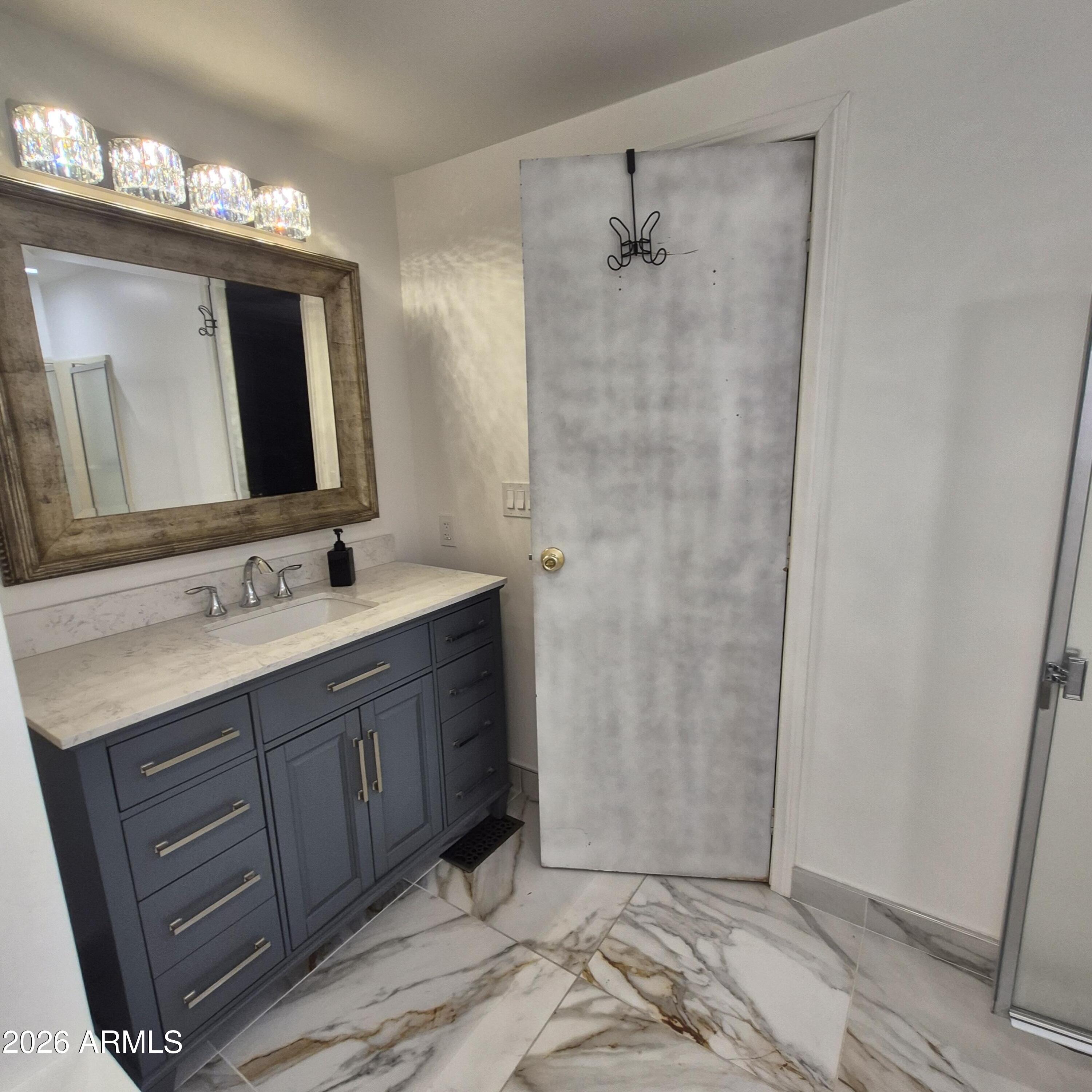 245 South 56th Street, Unit 75 Mesa, AZ 85206 - Photo 40 of 50 Master Vanity