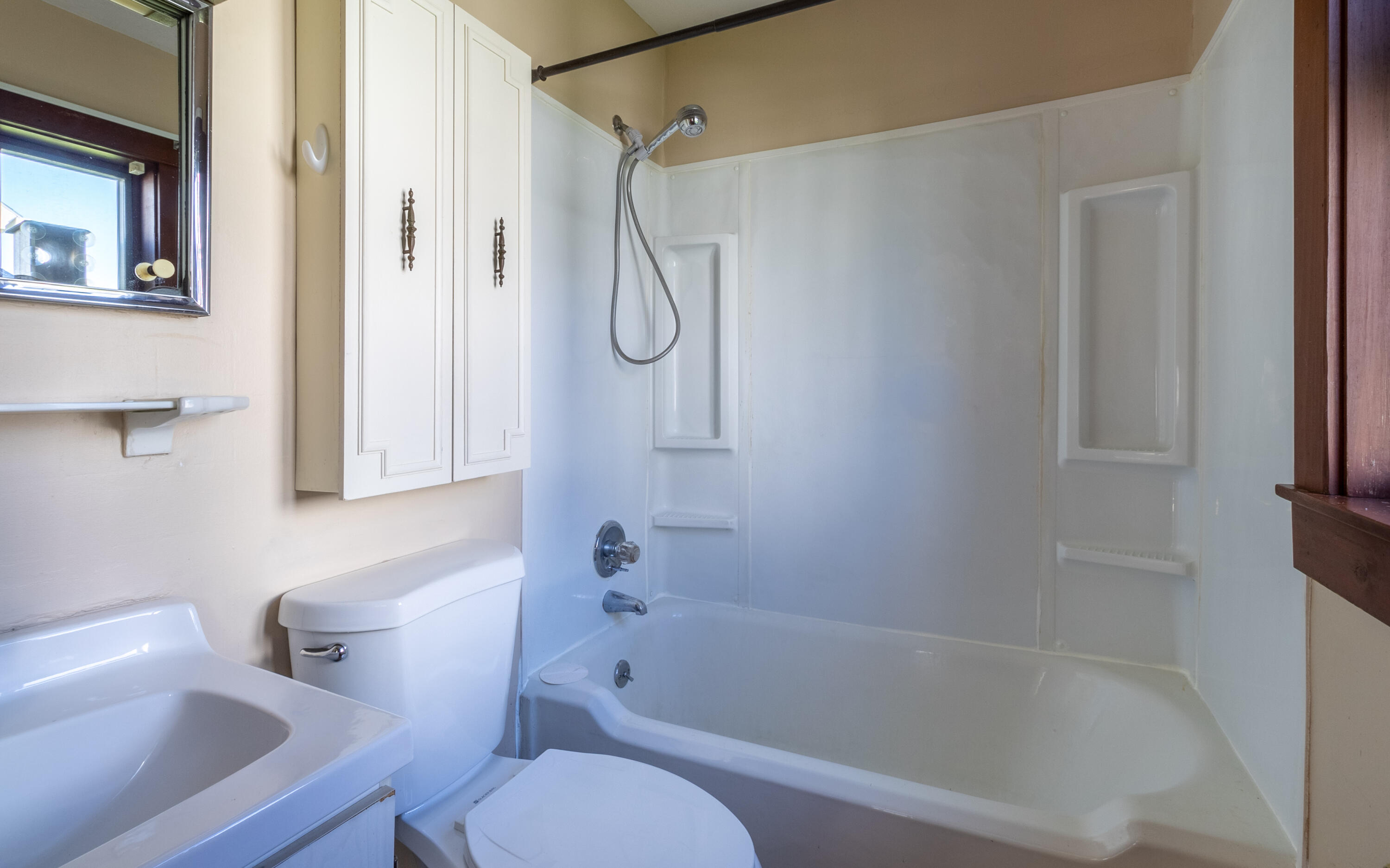 54 Pool Street Biddeford, ME 04005 - Photo 16 of 26 Bath